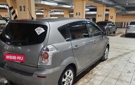 Toyota Corolla Verso I, 2006 год, 1 000 000 рублей, 2 фотография