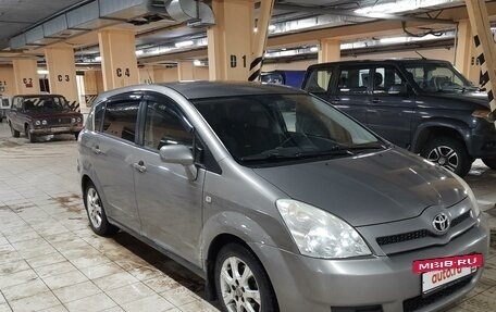 Toyota Corolla Verso I, 2006 год, 1 000 000 рублей, 12 фотография