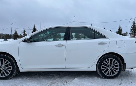 Toyota Camry, 2017 год, 2 350 000 рублей, 7 фотография