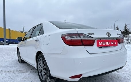 Toyota Camry, 2017 год, 2 350 000 рублей, 8 фотография