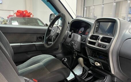 Nissan NP300, 2013 год, 1 345 000 рублей, 7 фотография