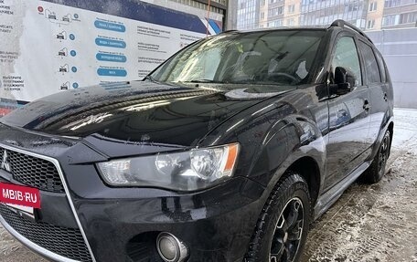 Mitsubishi Outlander III рестайлинг 3, 2010 год, 1 180 000 рублей, 2 фотография