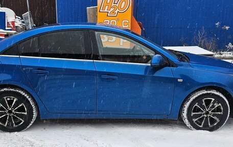 Chevrolet Cruze II, 2009 год, 550 000 рублей, 2 фотография