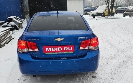 Chevrolet Cruze II, 2009 год, 550 000 рублей, 3 фотография