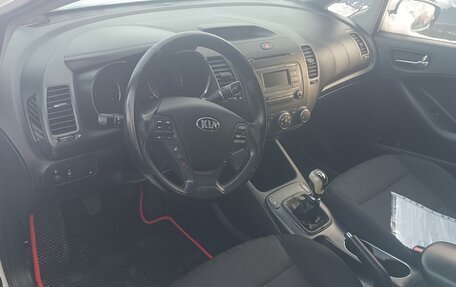 KIA Cerato III, 2015 год, 910 000 рублей, 4 фотография