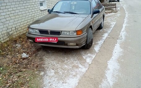 Mitsubishi Galant VIII, 1992 год, 275 000 рублей, 3 фотография