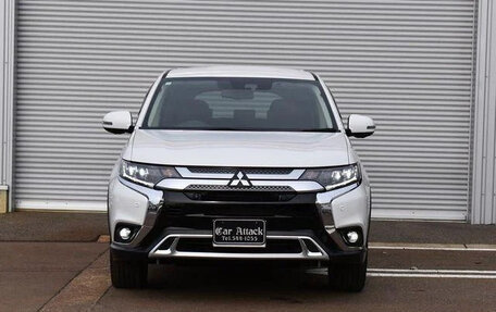 Mitsubishi Outlander III рестайлинг 3, 2020 год, 2 591 000 рублей, 1 фотография