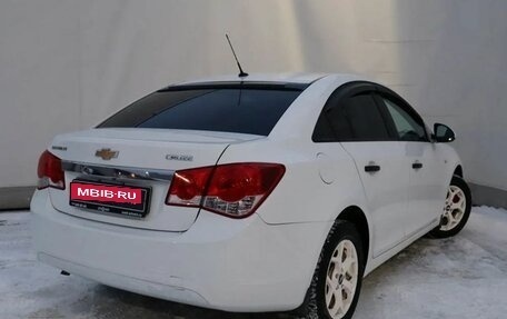 Chevrolet Cruze II, 2011 год, 689 000 рублей, 4 фотография