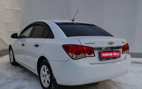 Chevrolet Cruze II, 2011 год, 689 000 рублей, 6 фотография