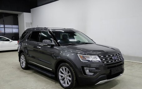 Ford Explorer VI, 2017 год, 2 499 000 рублей, 3 фотография