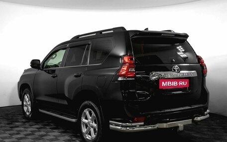 Toyota Land Cruiser Prado 150 рестайлинг 2, 2019 год, 6 300 000 рублей, 7 фотография