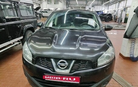 Nissan Qashqai, 2011 год, 1 077 000 рублей, 2 фотография