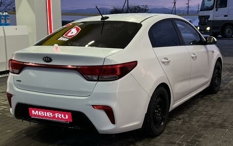 KIA Rio IV, 2018 год, 1 050 000 рублей, 4 фотография