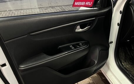 KIA Rio IV, 2018 год, 1 050 000 рублей, 9 фотография