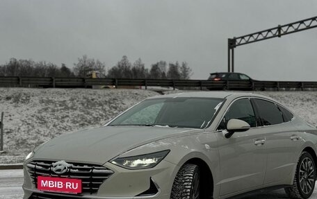 Hyundai Sonata VIII, 2020 год, 1 950 000 рублей, 2 фотография