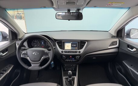 Hyundai Solaris II рестайлинг, 2018 год, 1 425 000 рублей, 10 фотография