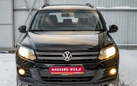 Volkswagen Tiguan I, 2011 год, 945 000 рублей, 2 фотография