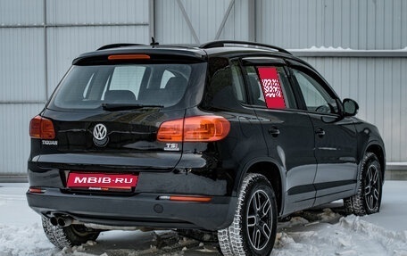 Volkswagen Tiguan I, 2011 год, 945 000 рублей, 6 фотография