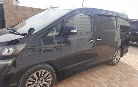 Toyota Vellfire I, 2013 год, 2 700 000 рублей, 13 фотография