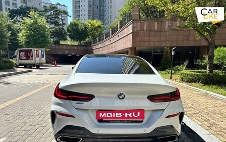 BMW 8 серия, 2021 год, 7 100 000 рублей, 3 фотография