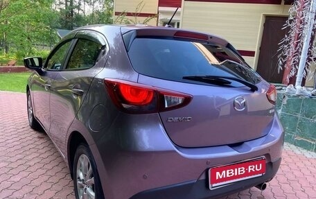 Mazda Demio IV, 2015 год, 850 000 рублей, 13 фотография