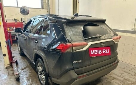 Toyota RAV4, 2020 год, 3 797 000 рублей, 5 фотография