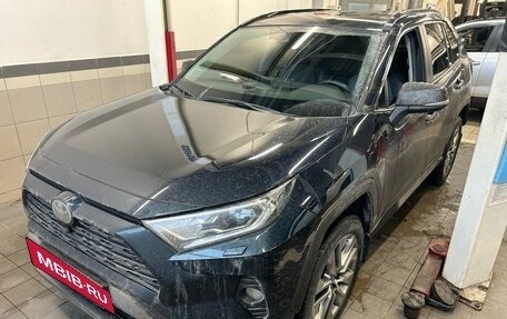 Toyota RAV4, 2020 год, 3 797 000 рублей, 9 фотография