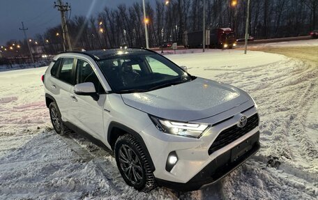 Toyota RAV4, 2024 год, 5 000 000 рублей, 3 фотография