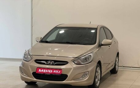 Hyundai Solaris II рестайлинг, 2012 год, 925 000 рублей, 1 фотография