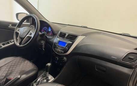 Hyundai Solaris II рестайлинг, 2012 год, 925 000 рублей, 13 фотография