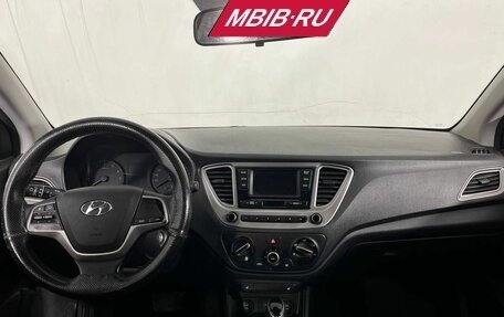 Hyundai Solaris II рестайлинг, 2019 год, 1 365 000 рублей, 10 фотография