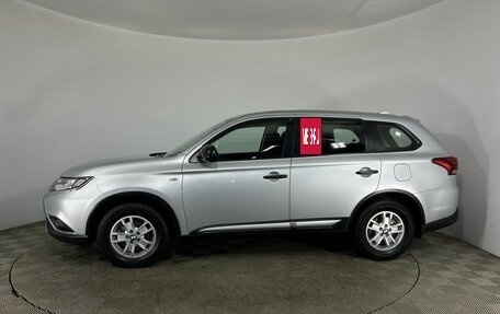 Mitsubishi Outlander III рестайлинг 3, 2019 год, 2 199 000 рублей, 5 фотография