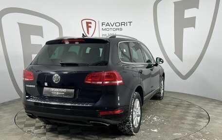 Volkswagen Touareg III, 2013 год, 2 299 000 рублей, 6 фотография