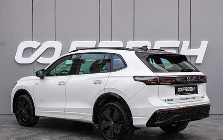 Volkswagen Tiguan, 2024 год, 5 998 000 рублей, 2 фотография