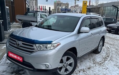 Toyota Highlander III, 2011 год, 2 149 000 рублей, 1 фотография