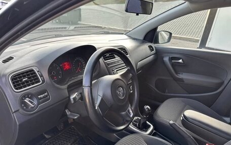 Volkswagen Polo VI (EU Market), 2012 год, 920 000 рублей, 2 фотография