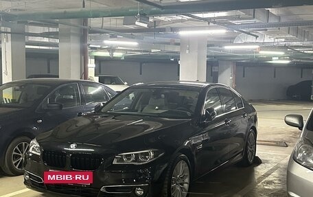 BMW 5 серия, 2016 год, 2 900 000 рублей, 4 фотография