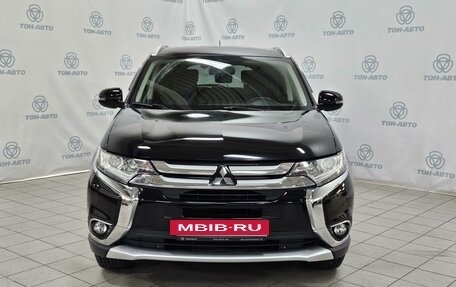 Mitsubishi Outlander III рестайлинг 3, 2015 год, 1 705 000 рублей, 2 фотография