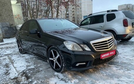 Mercedes-Benz E-Класс, 2010 год, 1 300 000 рублей, 10 фотография