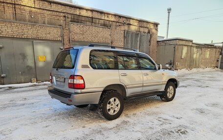 Toyota Land Cruiser 100 рестайлинг 2, 2007 год, 2 800 000 рублей, 5 фотография