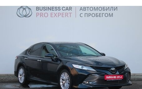 Toyota Camry, 2018 год, 3 490 000 рублей, 3 фотография