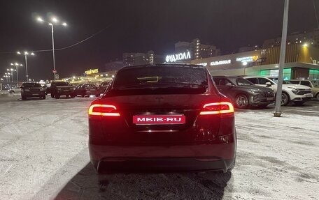 Tesla Model X I, 2016 год, 3 400 000 рублей, 10 фотография