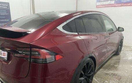 Tesla Model X I, 2016 год, 3 400 000 рублей, 33 фотография