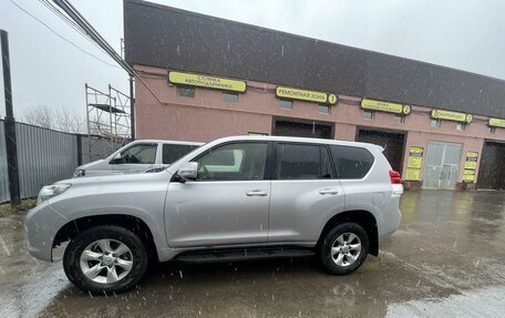 Toyota Land Cruiser Prado 150 рестайлинг 2, 2013 год, 2 600 000 рублей, 4 фотография