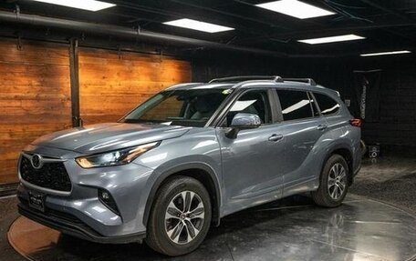 Toyota Highlander, 2023 год, 6 158 000 рублей, 1 фотография