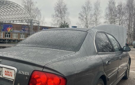 Hyundai Sonata IV рестайлинг, 2005 год, 600 000 рублей, 18 фотография