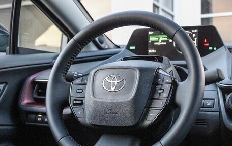 Toyota Prius IV XW50, 2024 год, 6 656 000 рублей, 9 фотография