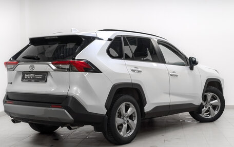 Toyota RAV4, 2021 год, 3 435 000 рублей, 5 фотография