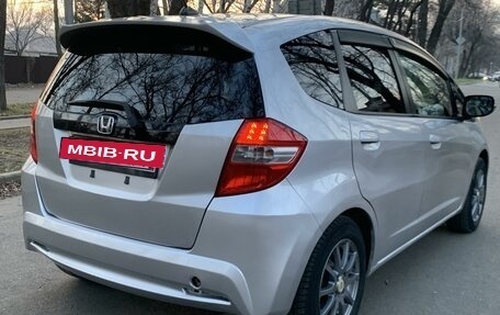 Honda Fit III, 2010 год, 598 000 рублей, 27 фотография