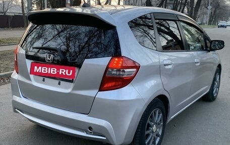 Honda Fit III, 2010 год, 598 000 рублей, 26 фотография